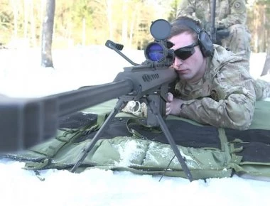 Το «φονικό» Barrett M82 με διάμετρο βλημάτων .50 (βίντεο)